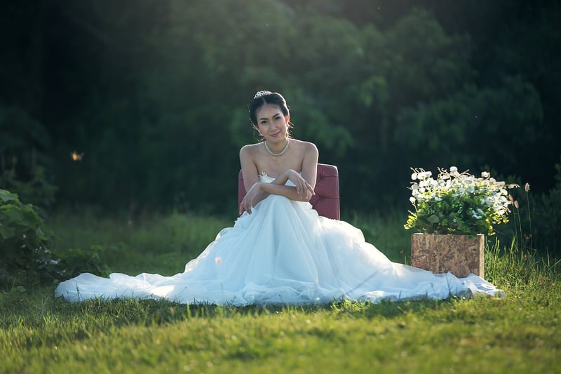 Modern Bridal Look